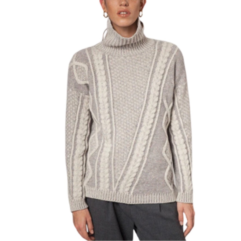 Elegant Fishermen Knit Turtleneck Sweater - Asymmetrical knit pattern